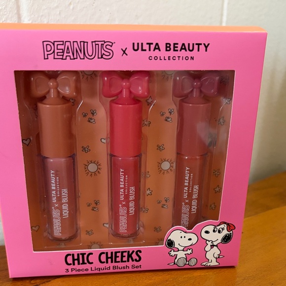 Ulta Beauty Other - Ulta Beauty Peanuts Chic Cheeks Liquid Blush Trio